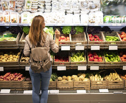 Fiala: Stát ke zlepšení situace na trhu s potravinami využije všechny nástroje